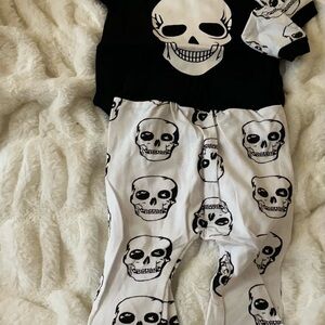 Skull Print Kids Pajamas - Black and White